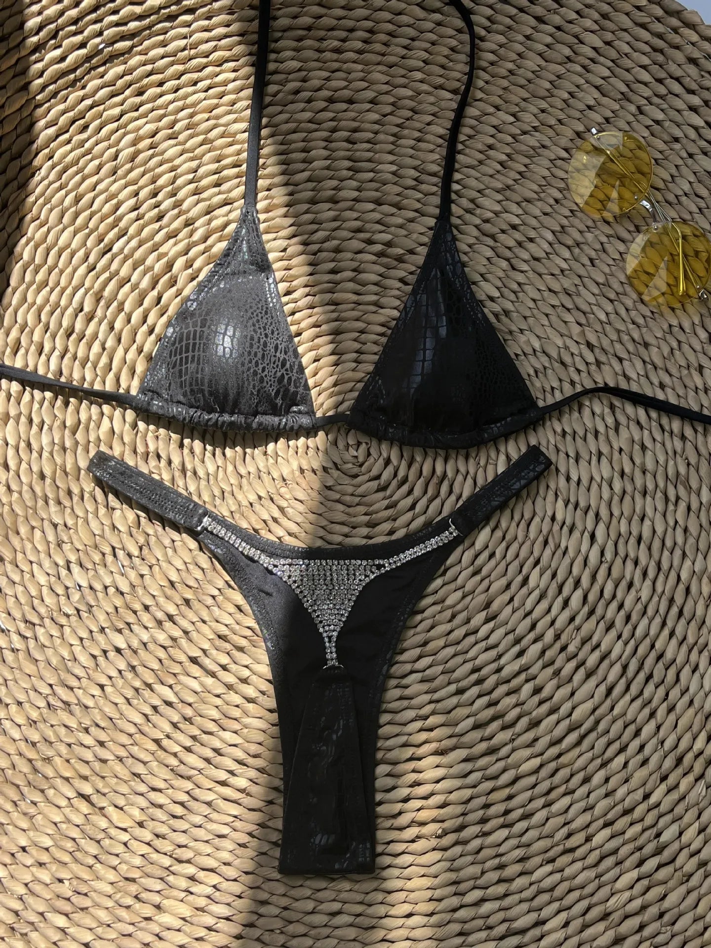 Sexy Push-Up Bikini Set – High-Waist Tanga & Neckholder